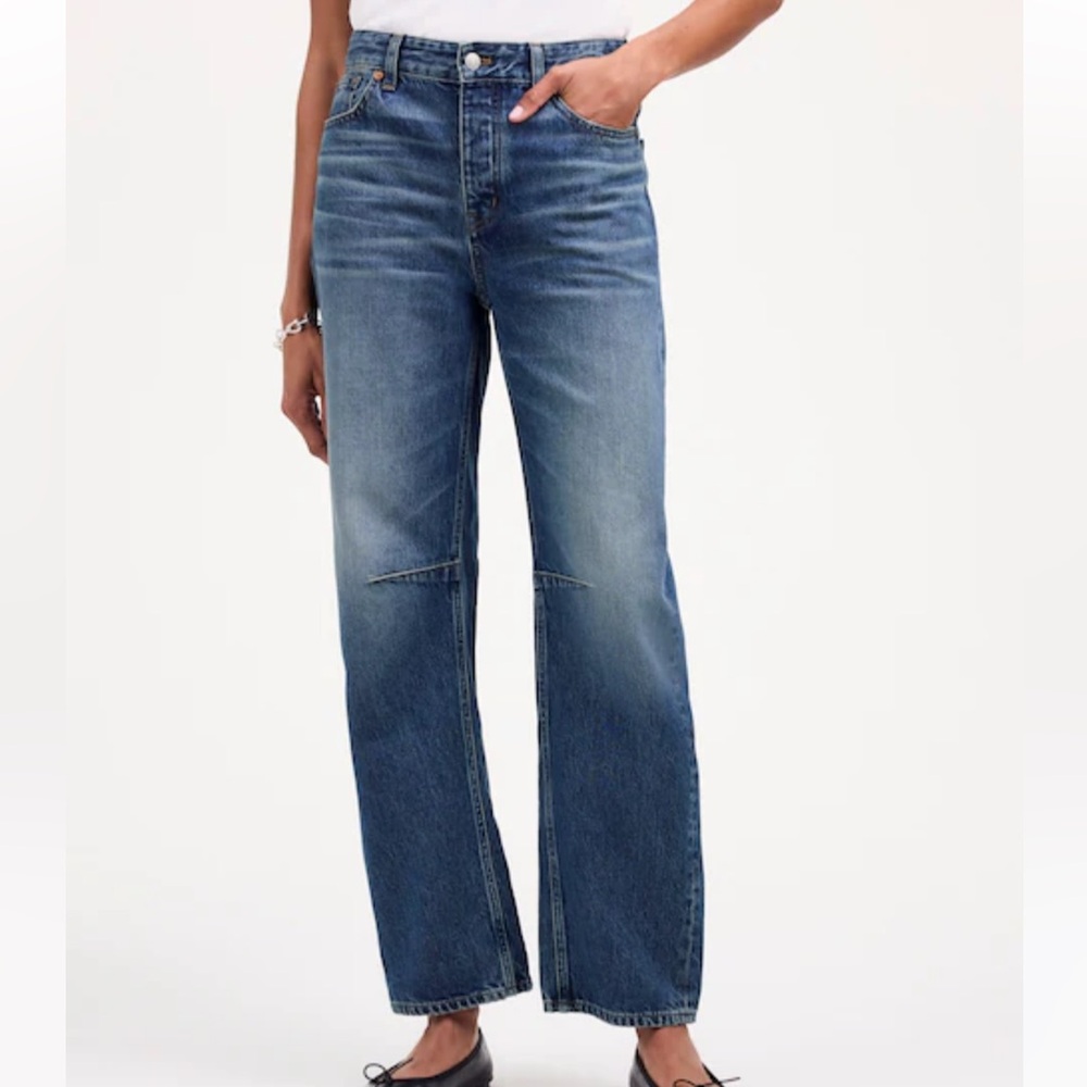 Madewell The Darted Barrel-Leg Jean